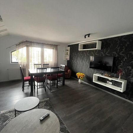 Appartamento Eroilor II Apartament Suceava Esterno foto