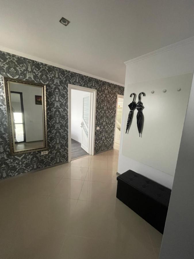 Appartamento Eroilor II Apartament Suceava Esterno foto